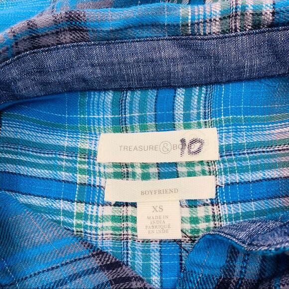 Treasure & Bond Blue Boyfriend Button Up Top - Picture 8 of 9